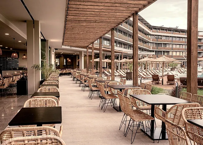 Sunny Club - Adults Only #youthfulvibes Готель Сонячний Берег